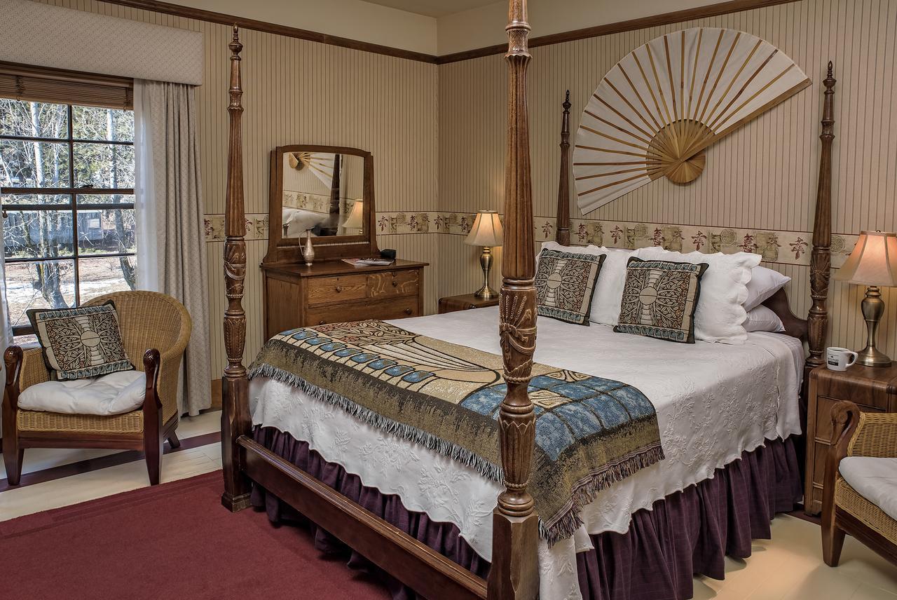 Mccloud Hotel Extérieur photo