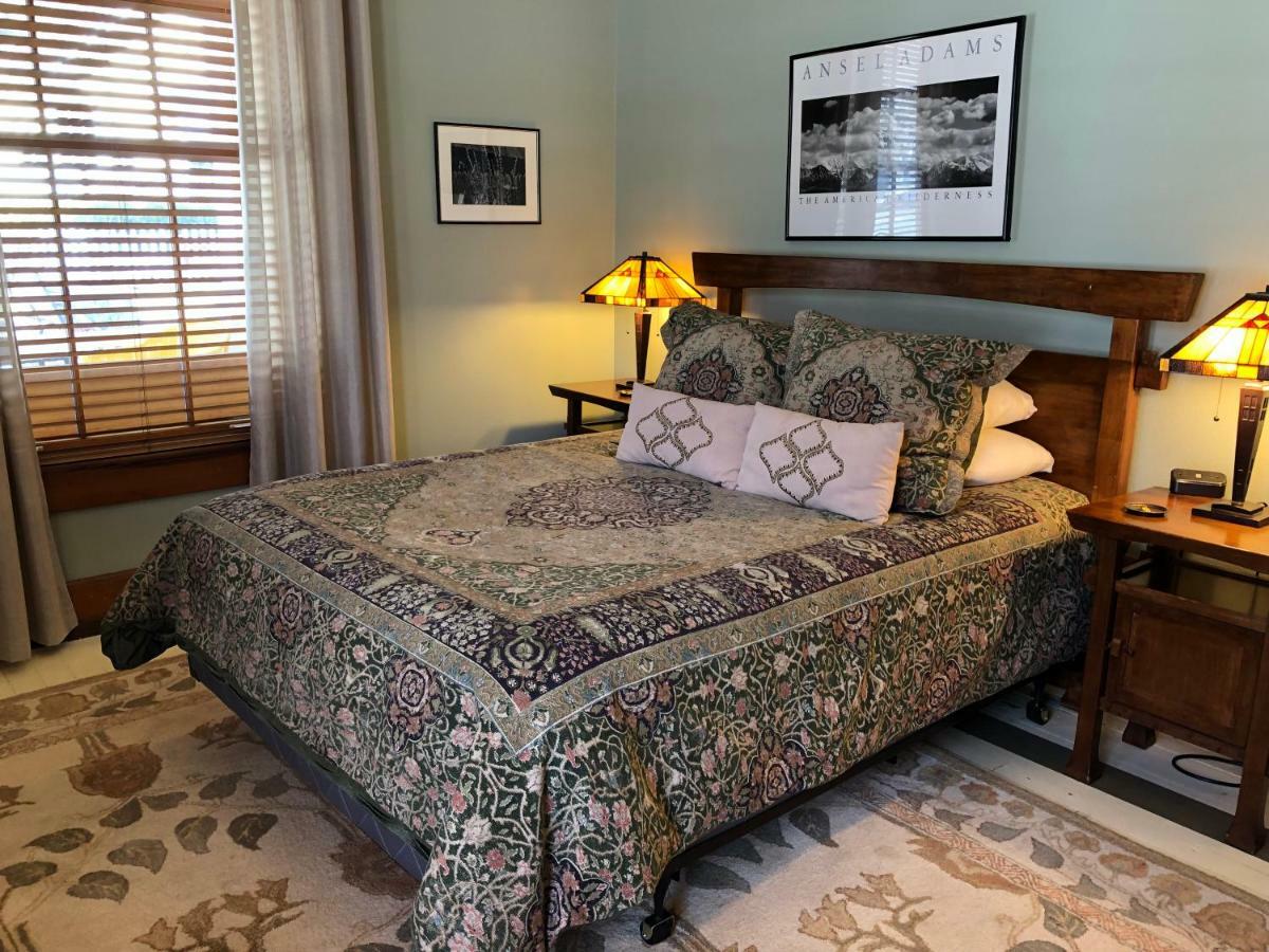 Mccloud Hotel Extérieur photo