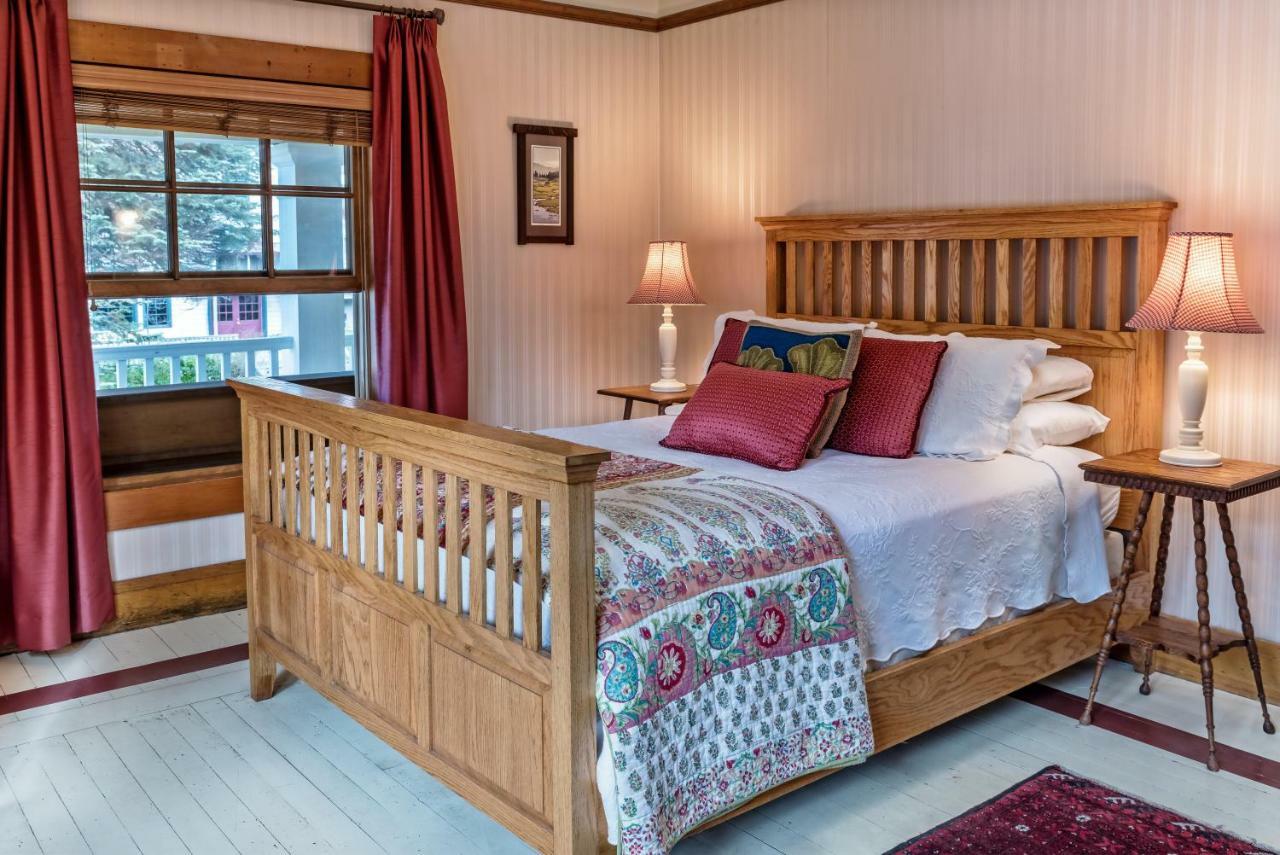 Mccloud Hotel Extérieur photo