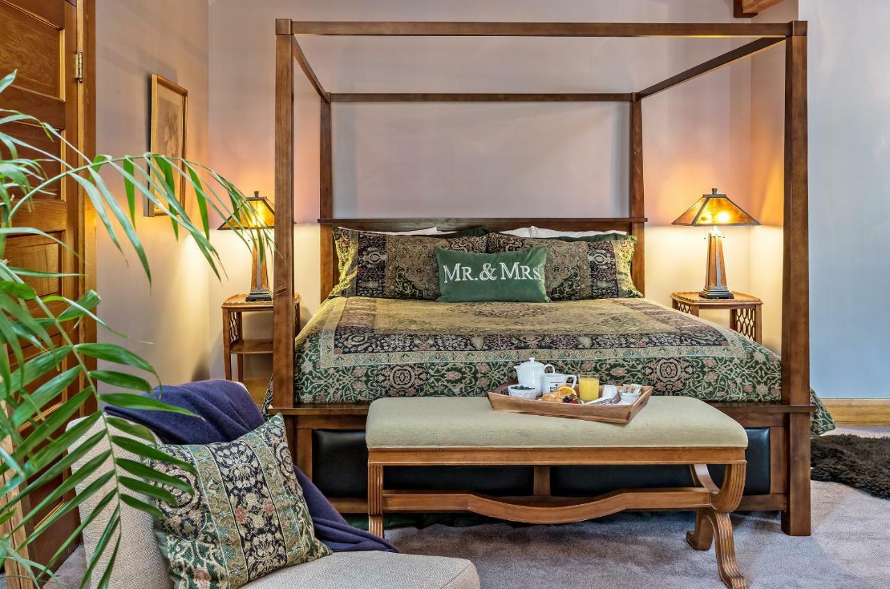 Mccloud Hotel Extérieur photo
