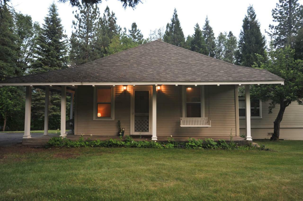 Mccloud Hotel Extérieur photo